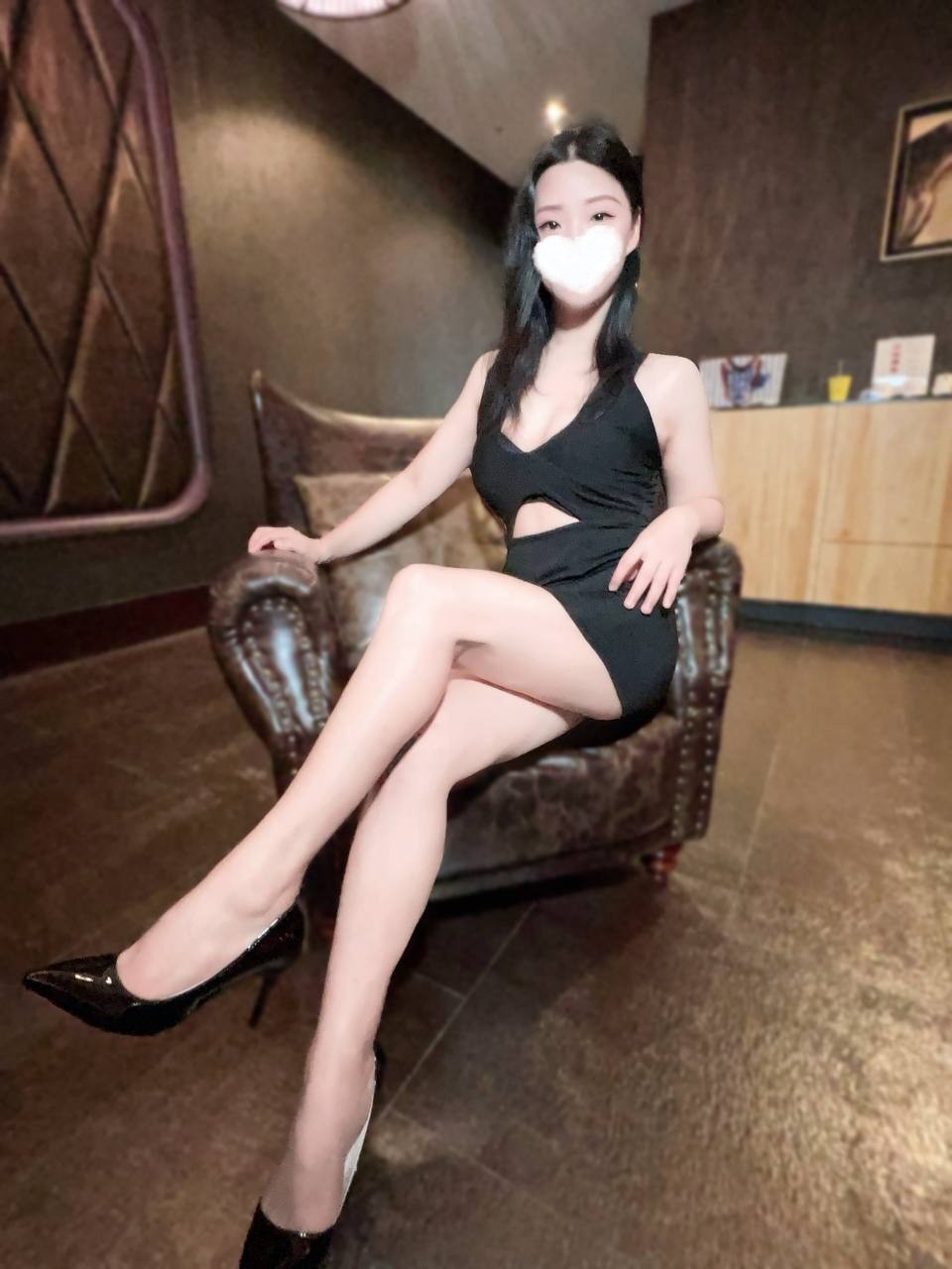 伍芬