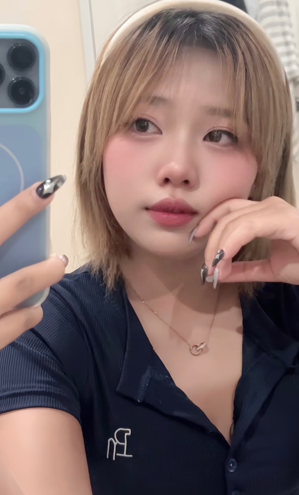 一桿進洞女孩
